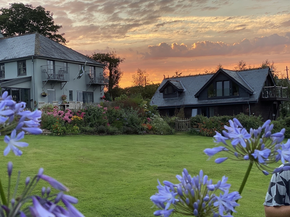 Downton Lodge Country B&B