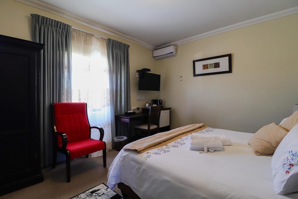 Kwantu Guesthouse 3 view 3