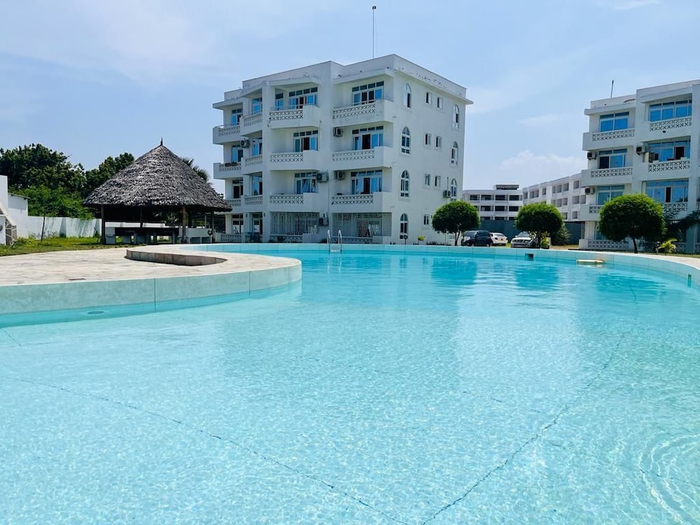 Clalem Apartments & Suites