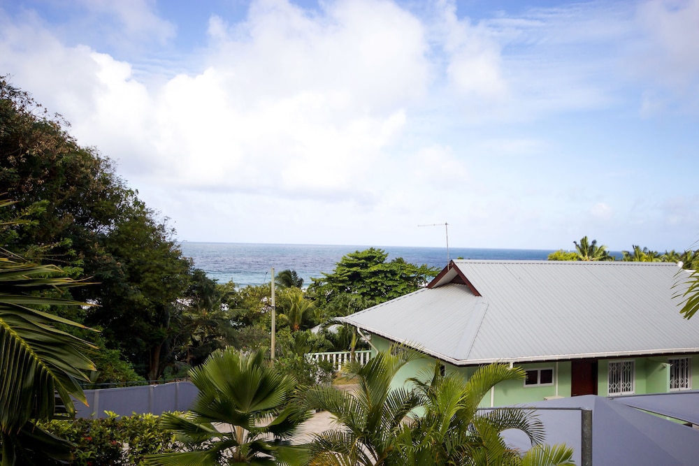 Surfers Self-Catering Chalets