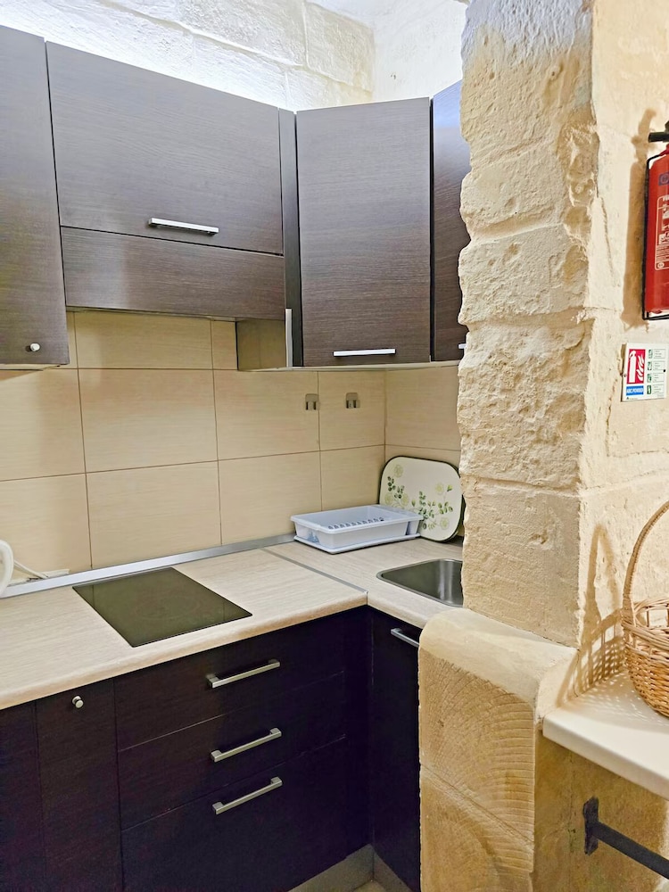 Traditional Maltese 2BR - Near Valletta