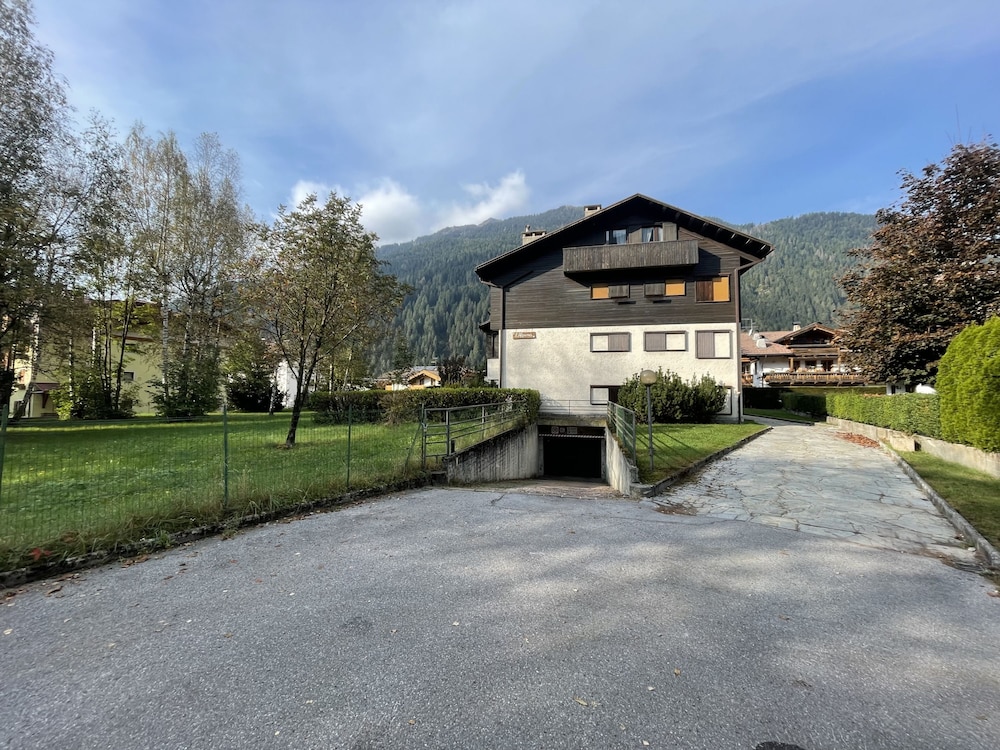 041 Trilocale con Giardino Pinzolo