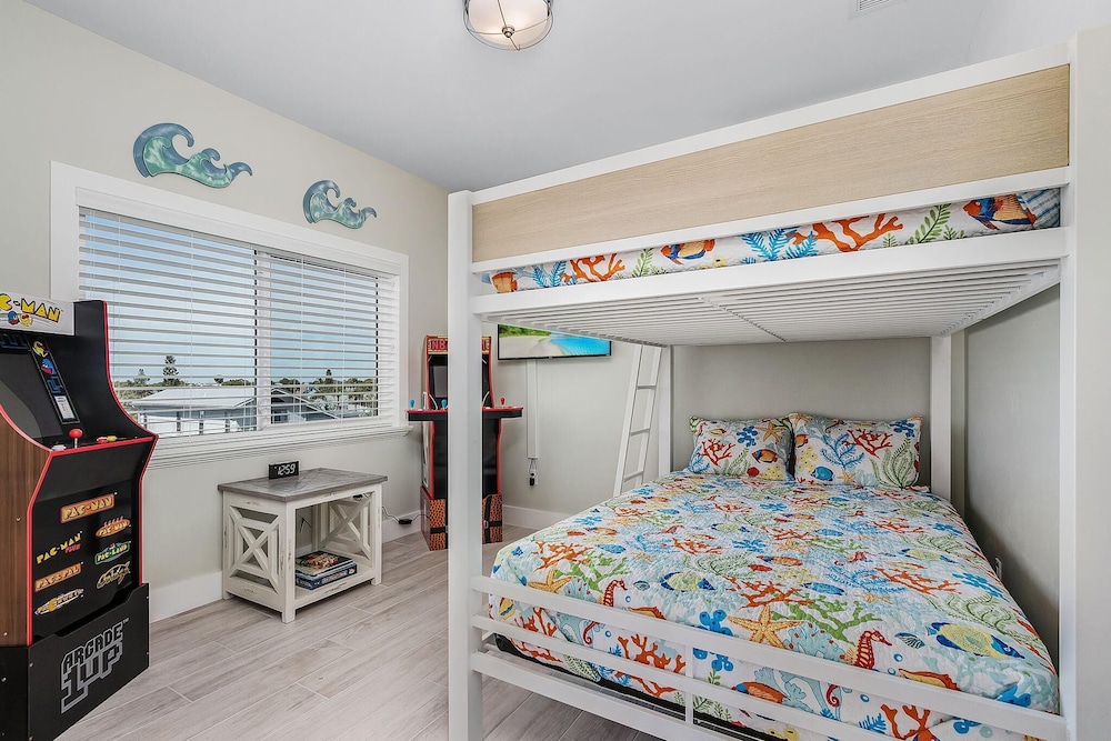 Captain's Quarters