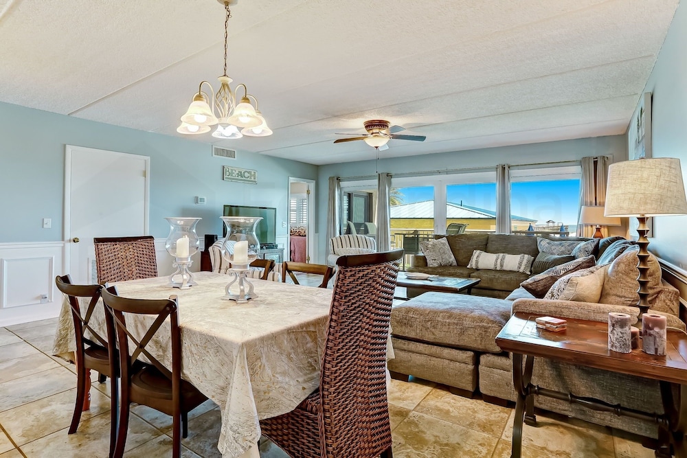Fernandina Beach Vacations - Enchanting Ground Unit Condo Few Steps Away from the Ocean Side by RedAwning - Property Image 25