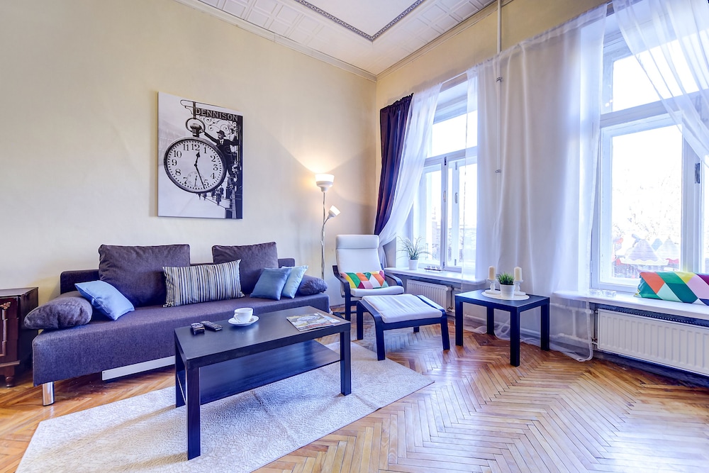 Center City Flats - Nevsky prospect view 4
