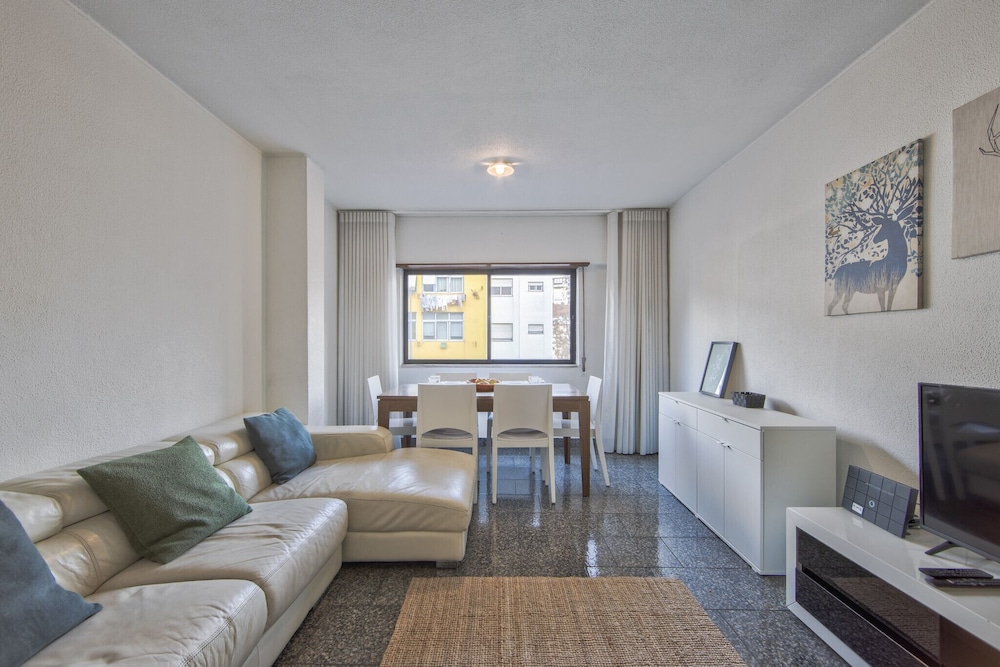 Pontinha Typical by Homing