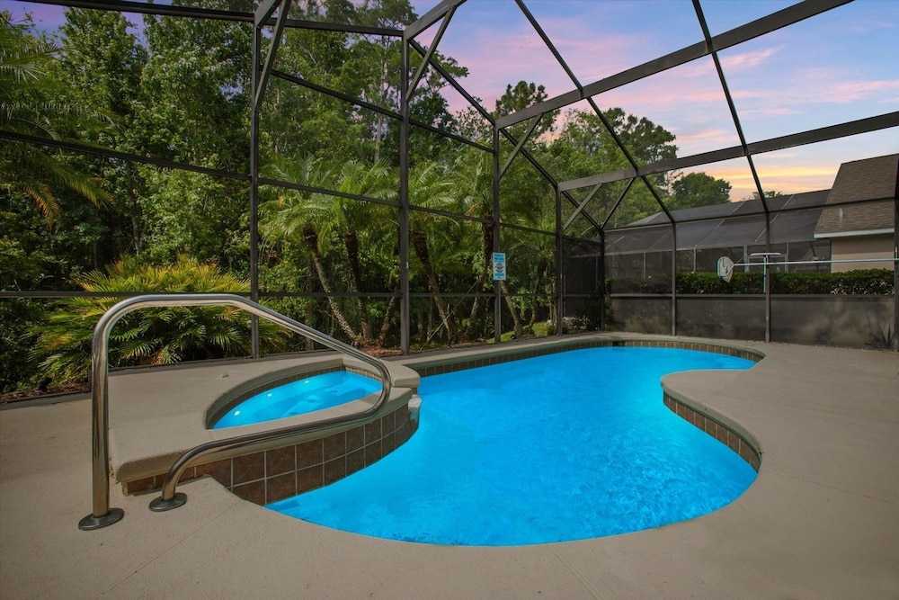 4 Bedroom Private Pool+Spa Home 8 Miles to Disney 4 Home