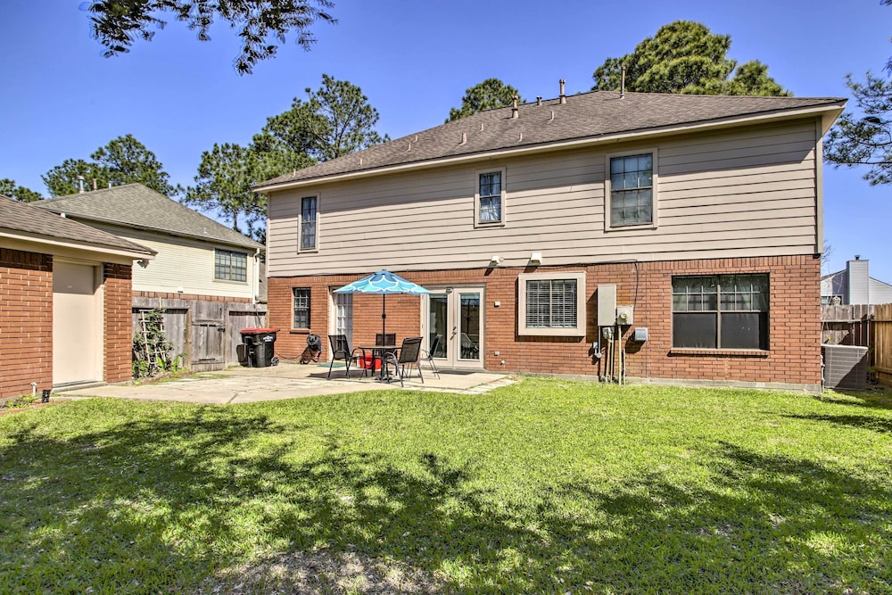 Pet-friendly Houston Rental w/ Private Patio! view 4