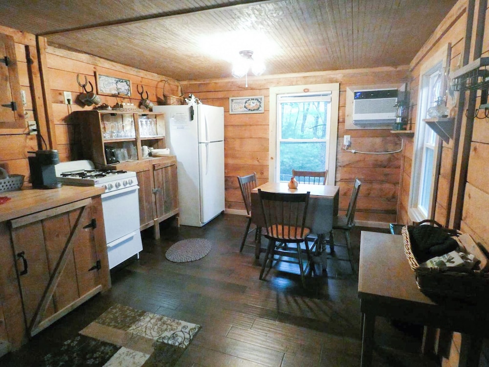 The Cabins at Seven Foxes