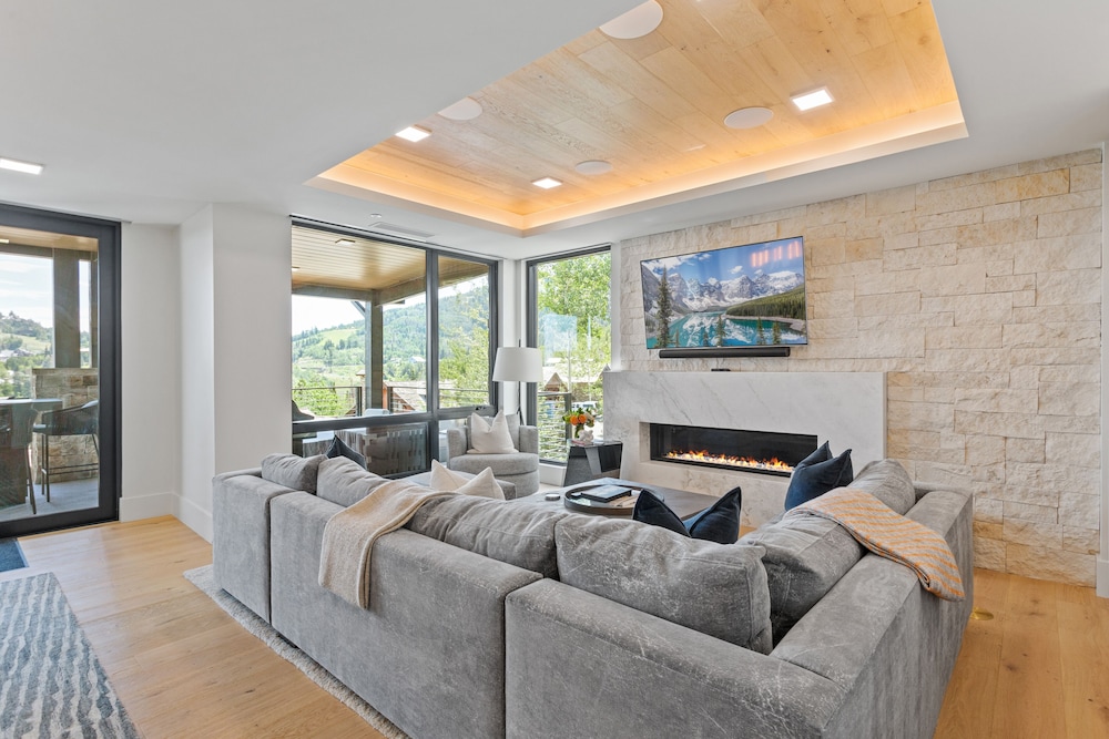 Empire Residences at Deer Valley Resort - Three Bedroom Deluxe Residence #401 3 Condo
