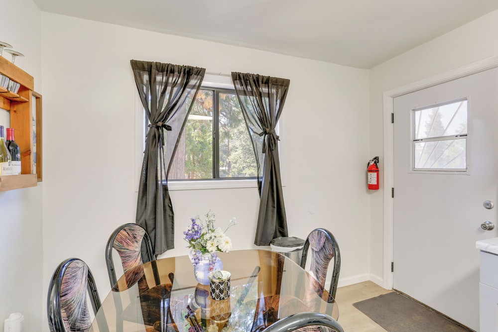 Private Horse Stall: Unplug at Shingletown Home!