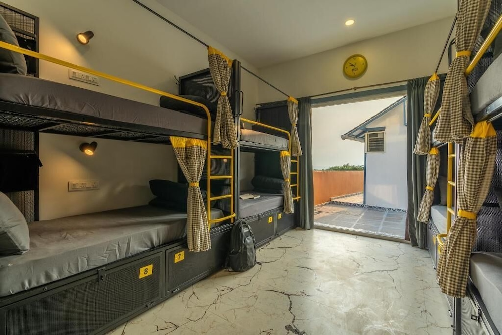 The Hosteller Goa, Mandrem