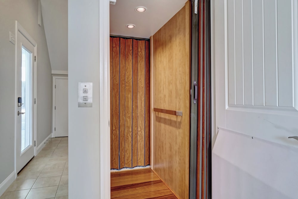 Queens Grant by Topsail Realty