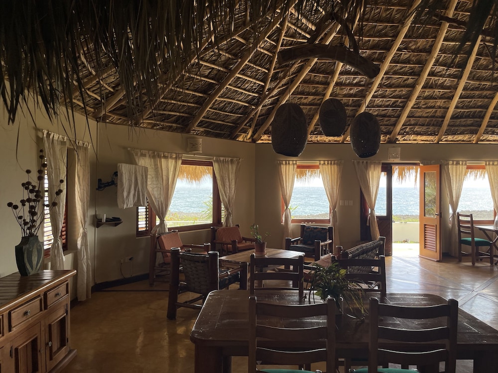 Villa Punta Coral