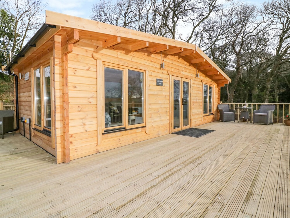 Truro Vacations - Little Orchard Lodge - Property Image 1