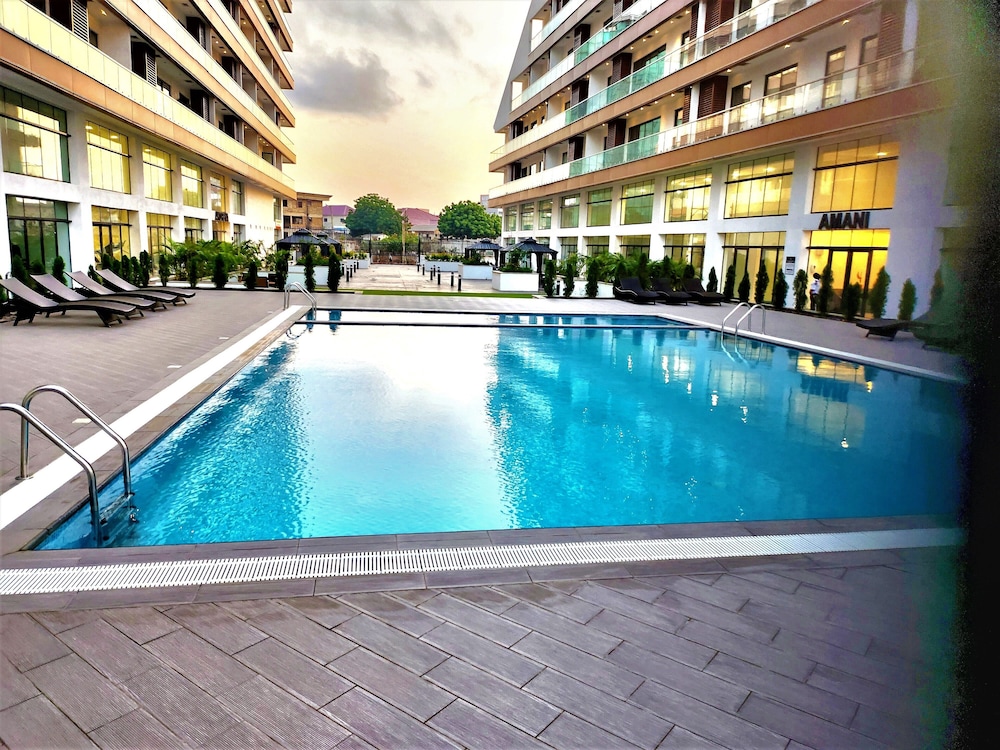 Chafford Suite-Douglas Luxury Apartments