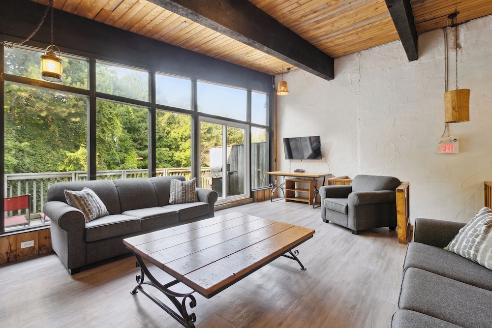 Birch View Chalets