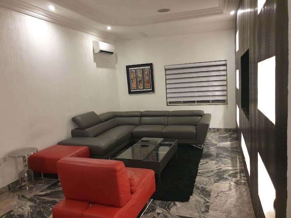 NiCotel Apartments