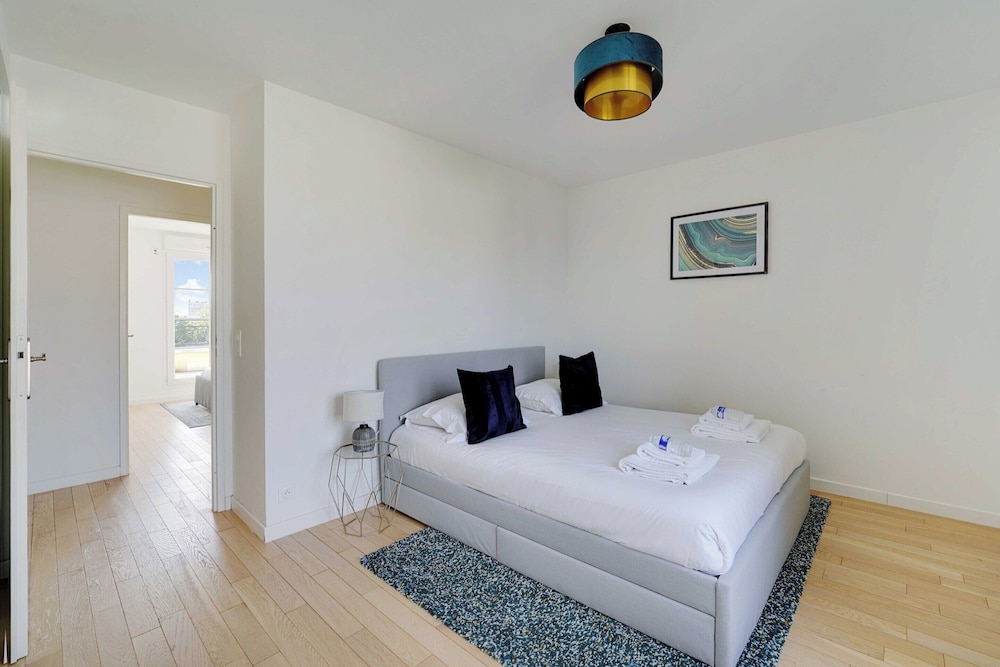 Superb 3BR With Terraces - Puteaux La Defense
