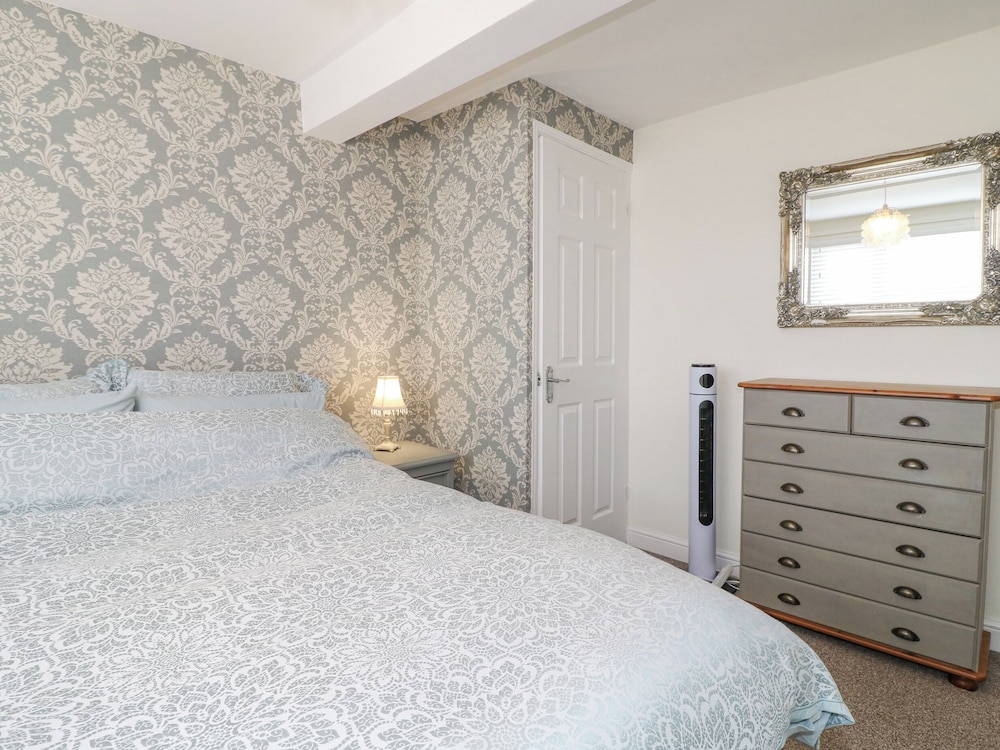 Matlock Maisonette