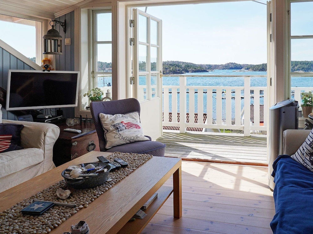 9 Person Holiday Home in Tanumshede-by Traum view 5