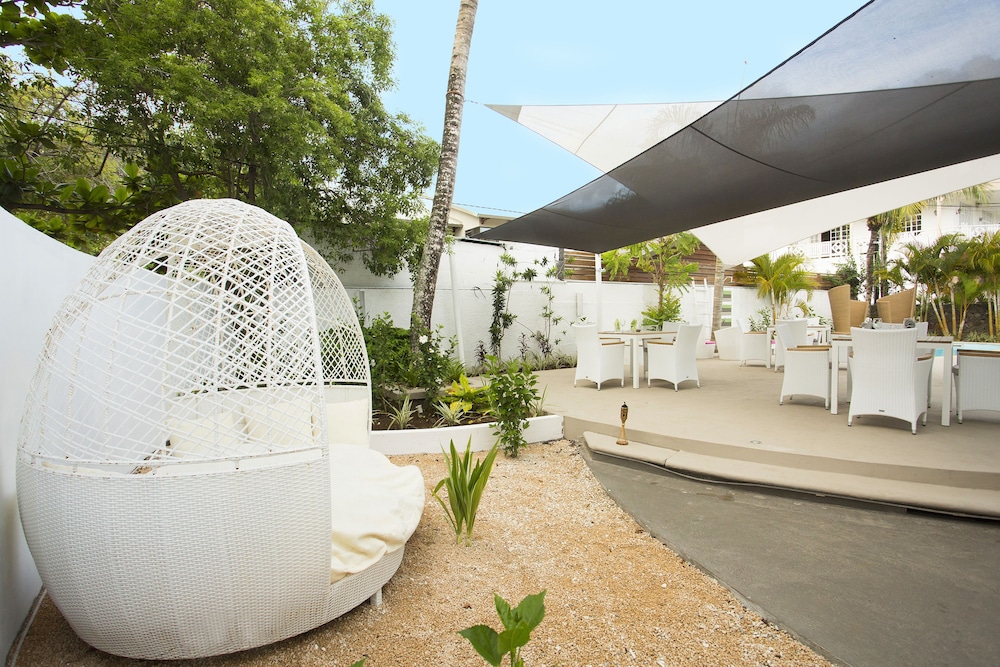 Esprit Libre Restaurant and Guest House