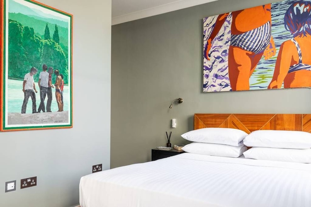 Abingdon Road IV by Onefinestay