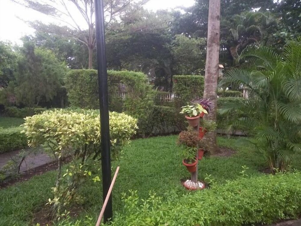 Chakaville Beach Resort