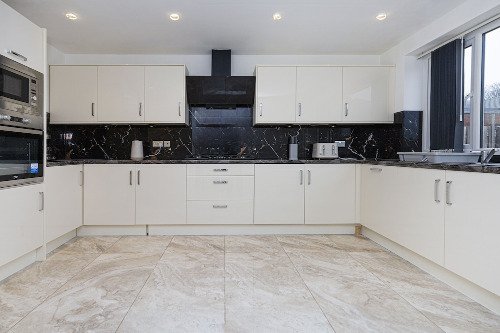 New Build 4 bed Det House in Yorkshire Nr Leeds view 4