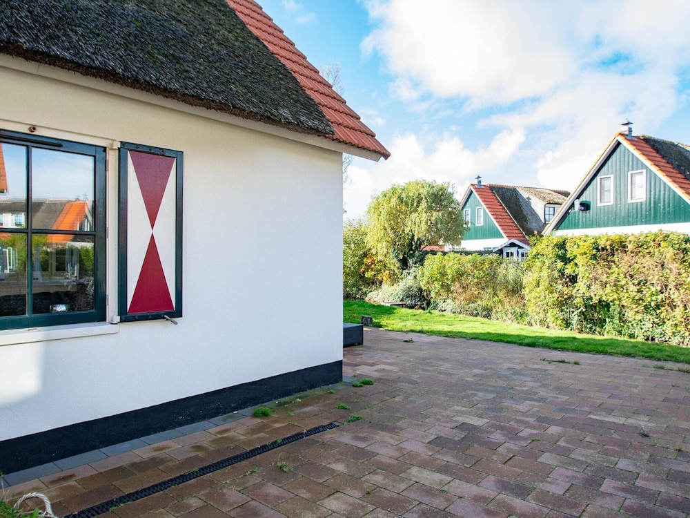 Amicable Villa With Whirlpool