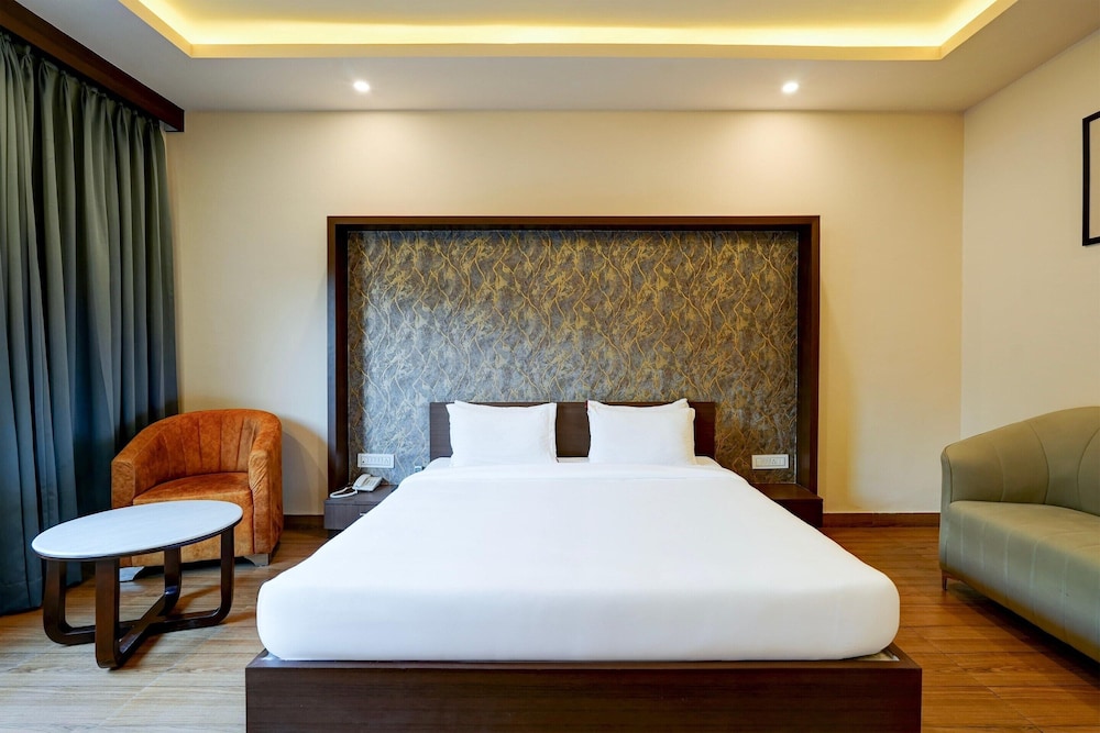 Premium Stays Near Phoenix Mall