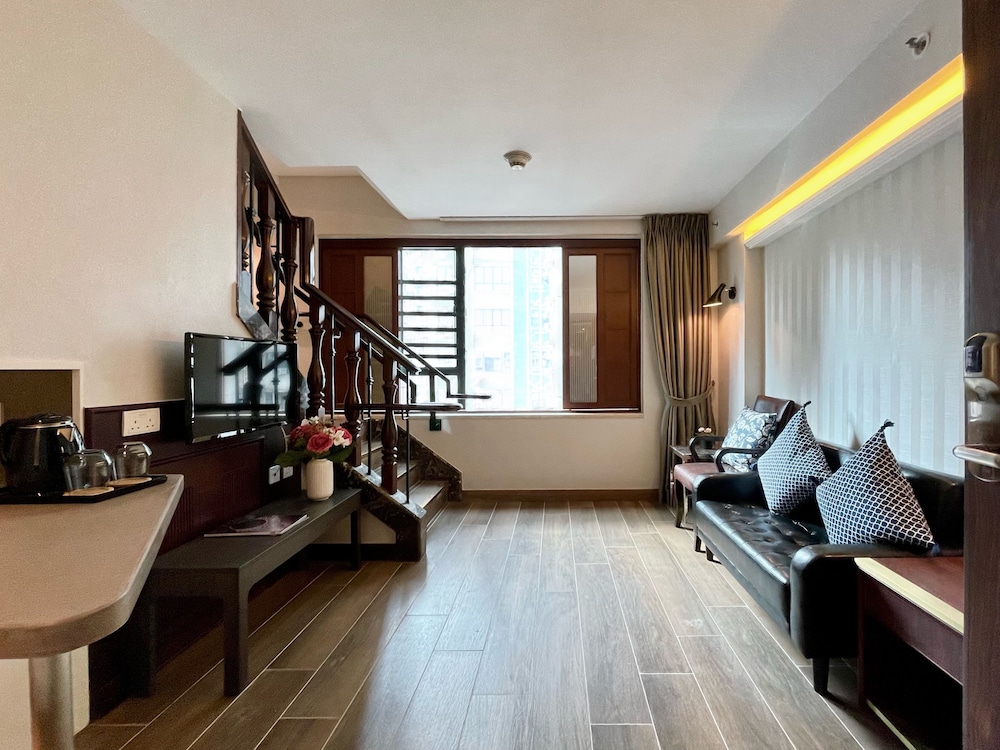 Lander Grand Hotel