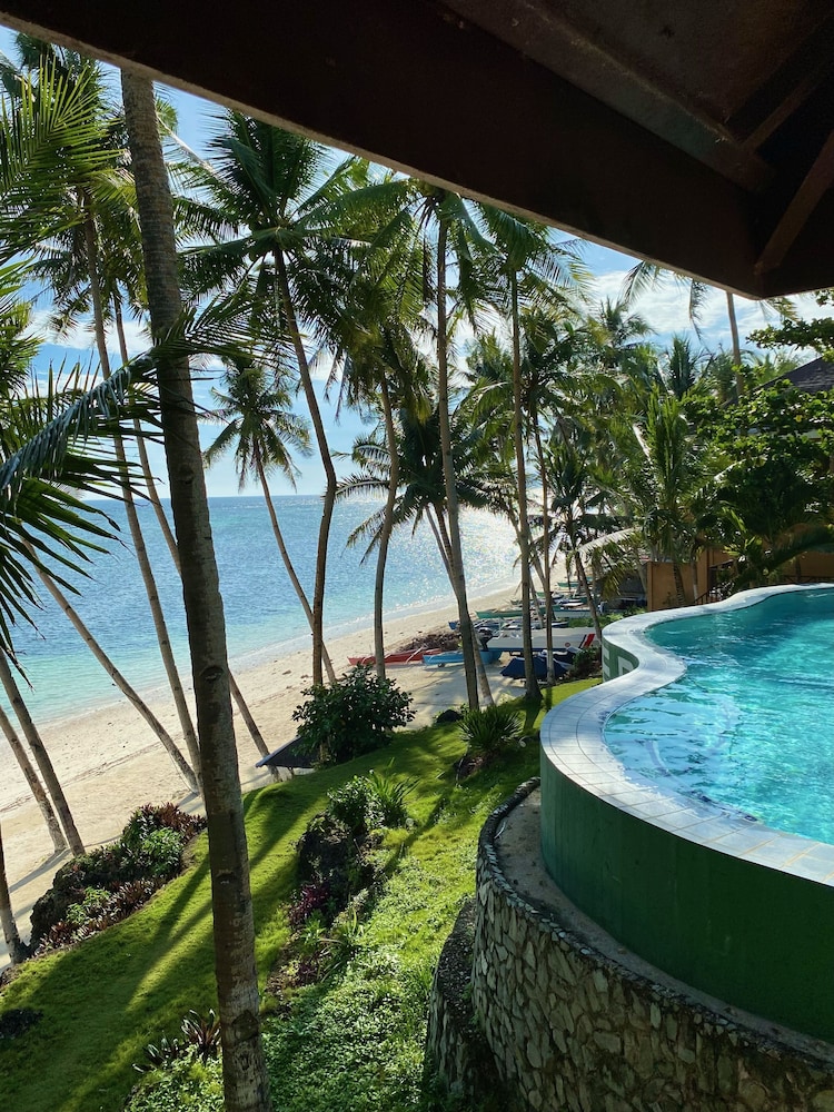 Anda White Beach Resort 48