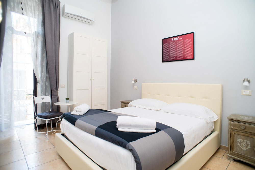 B&B 'A Livella