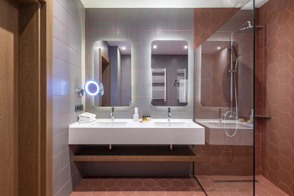 Lopota Lake Resort & Spa