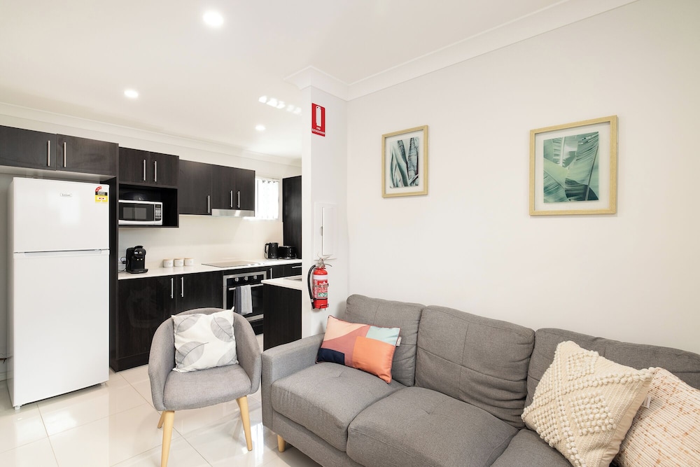 Smart Suites Self Check-in Apartments - 31 Freney