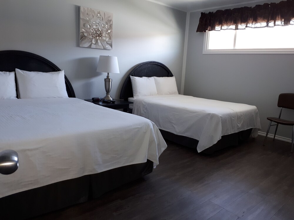Interlake Motel