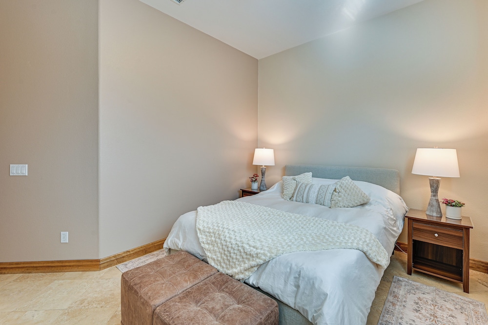 Private & Spacious Deluxe Rolling Hills Ranch Gem