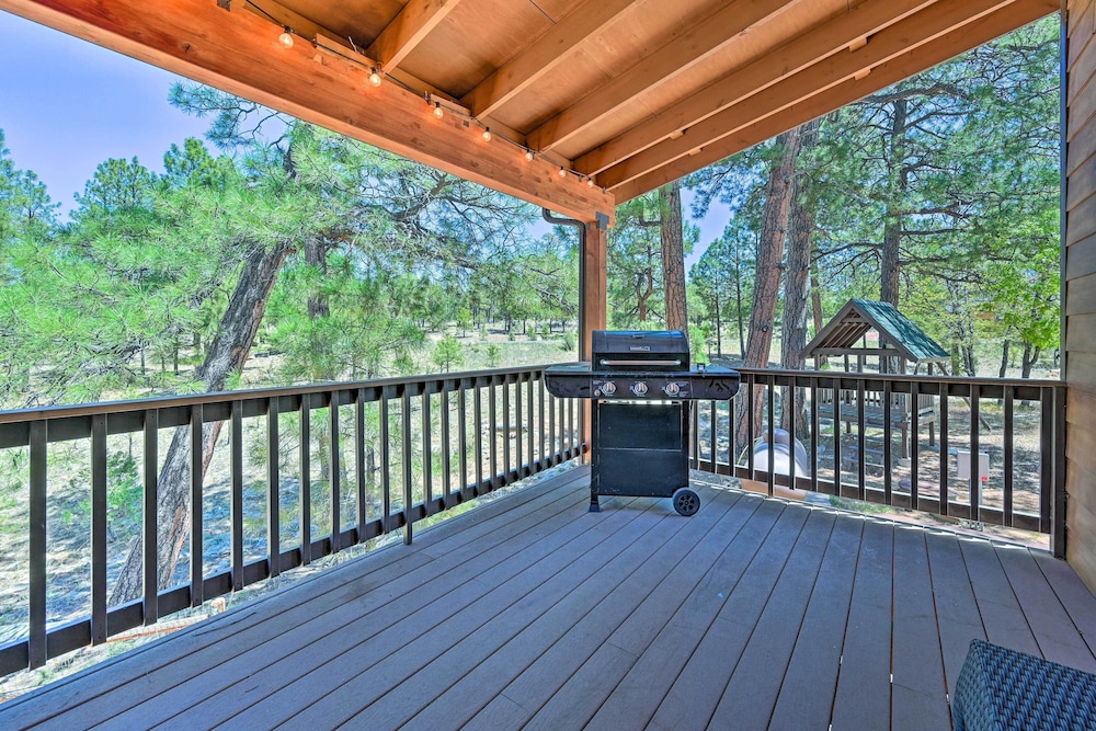 Bring a Pet: Happy Jack Cabin w/ Fire Pit! view 4