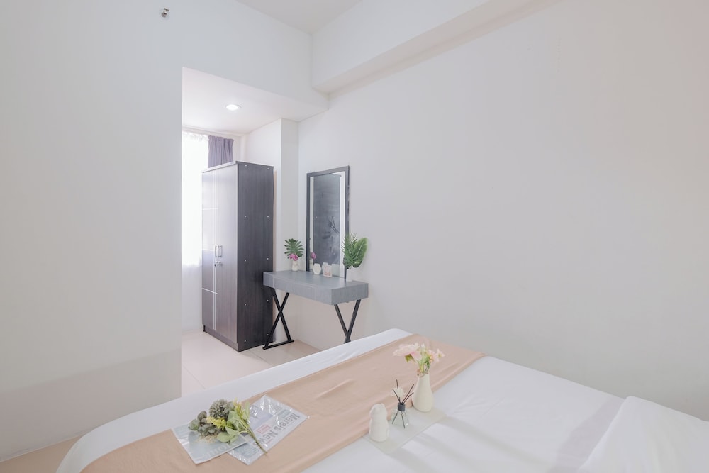 Cozy and Sweet 2BR Apartment at Vittoria Residence