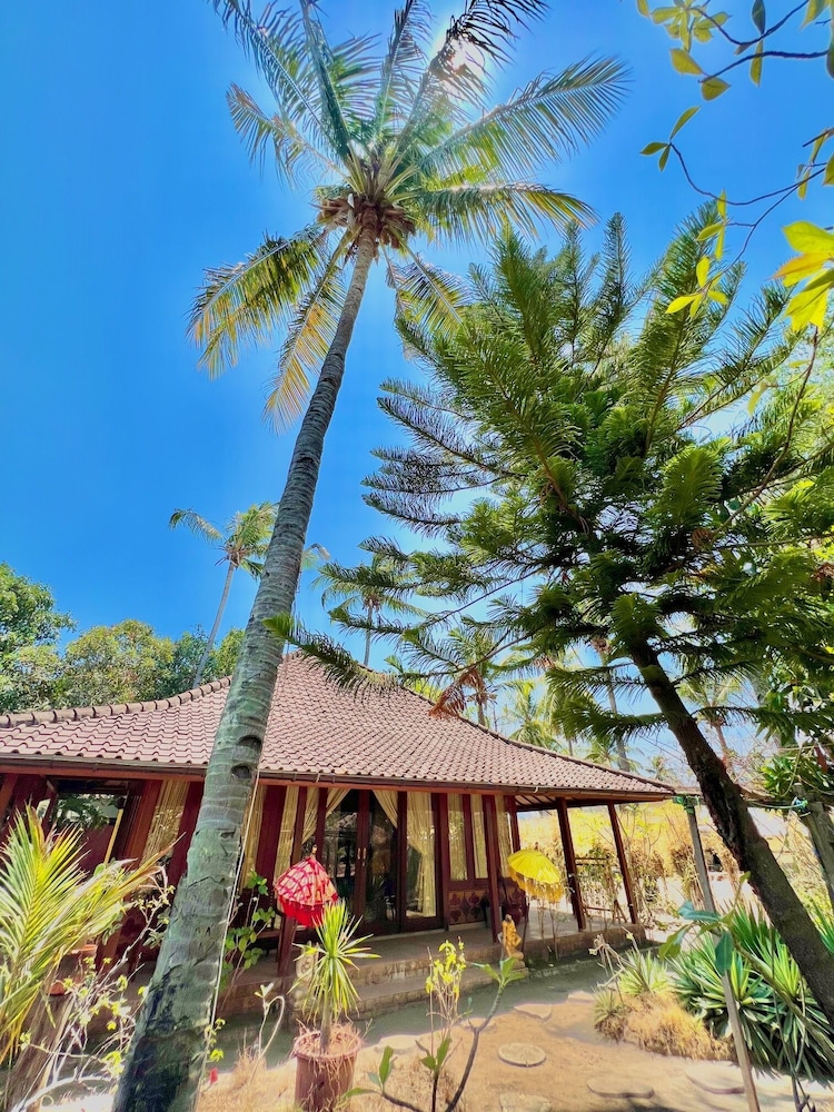 Villa Bulan Madu Gili Air