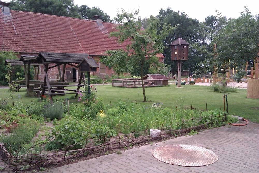 Photo 13