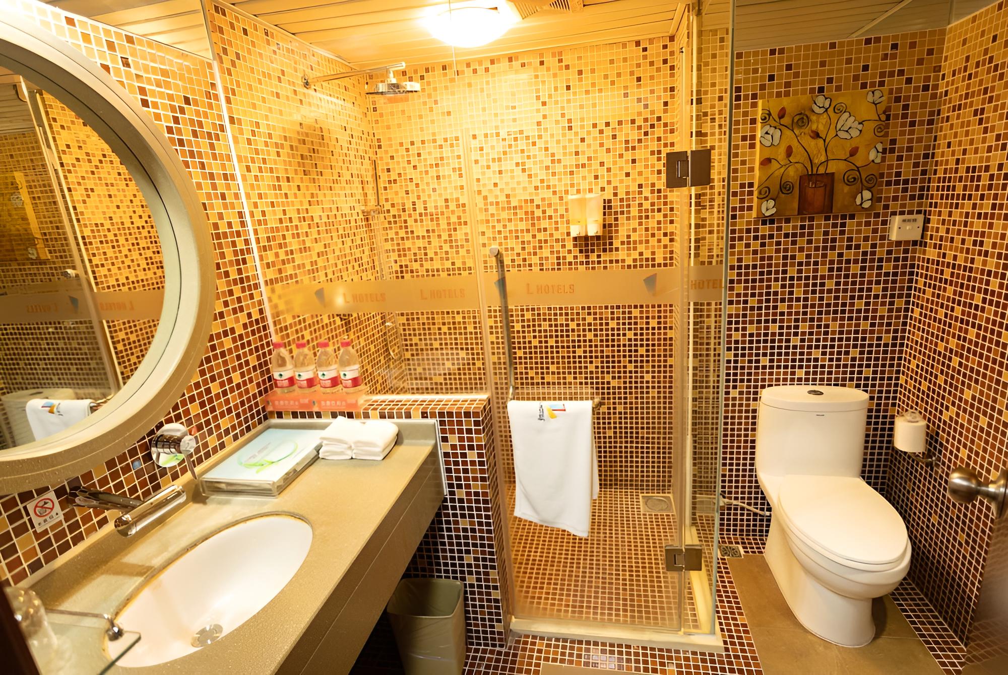L Hotel Lianhua