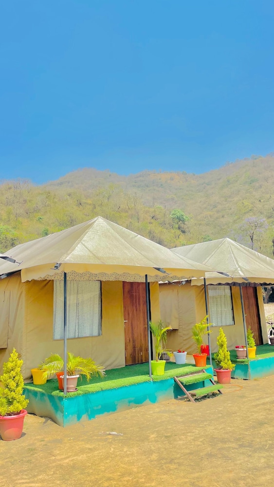 Bambooz Bel cottage and camps Kasauli