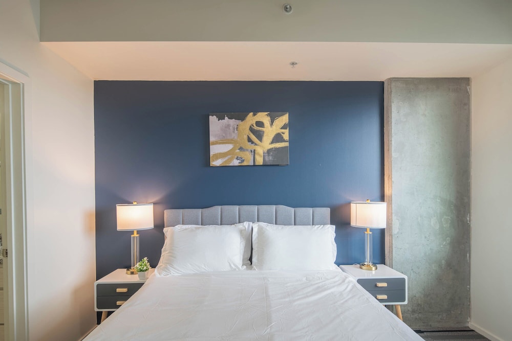 ROVE LIVING/KL - Roosevelt Point