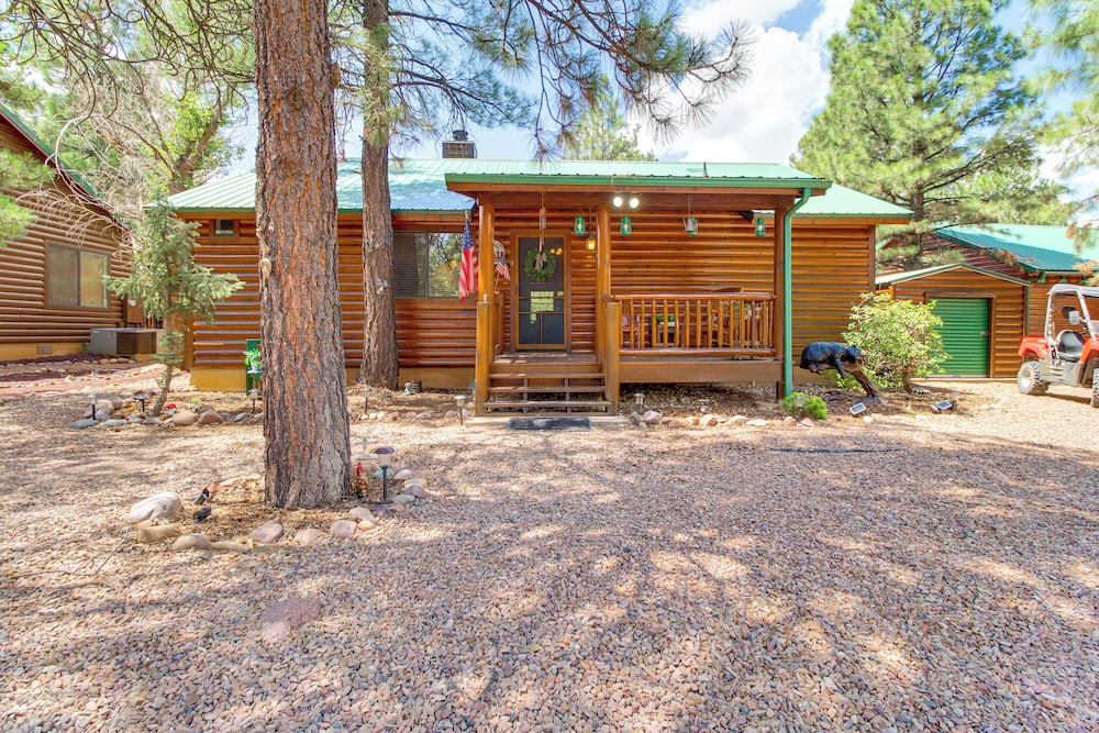 Near Hiking Trails: Heber-overgaard Haven w/ Deck!