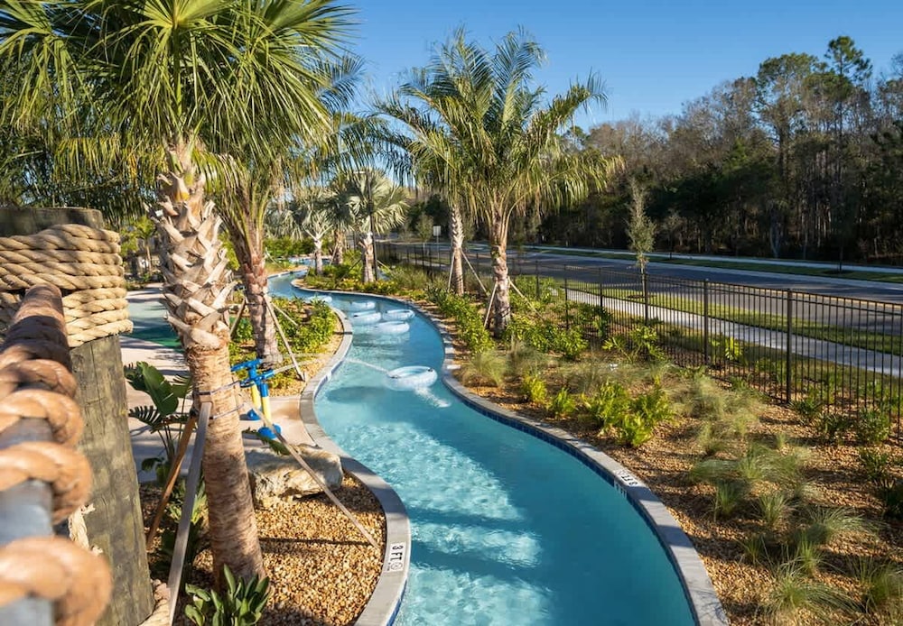Amazing Resort Near Disney 4BR Townhome