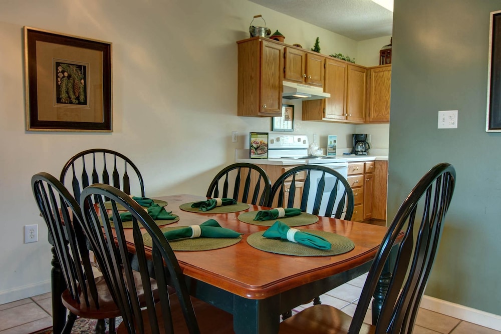 Whispering Pines 214 view 4
