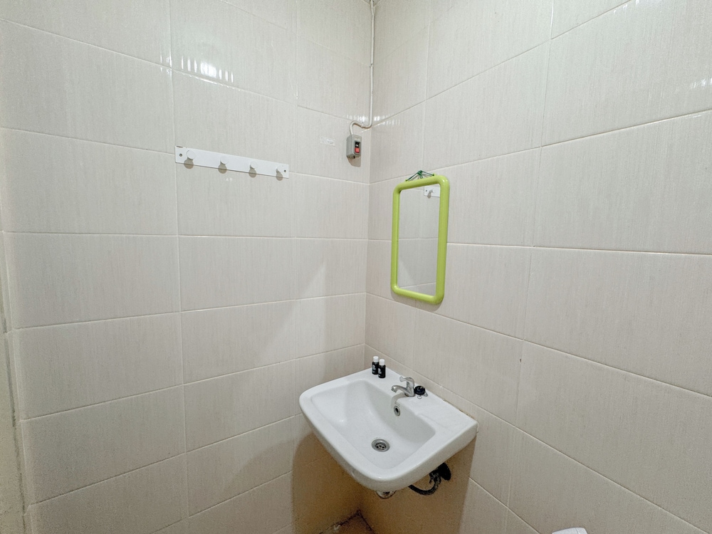 Cozy Stay And Best Value Studio At Tamansari Prospero Apartment