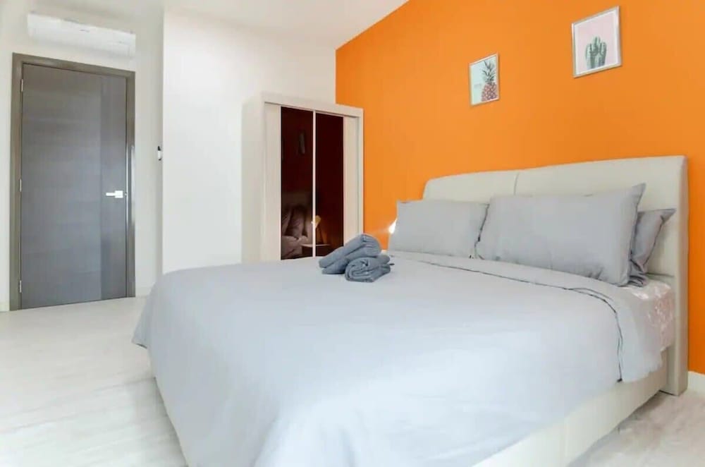 A Stylish & Cozy Suite in Suasana JB
